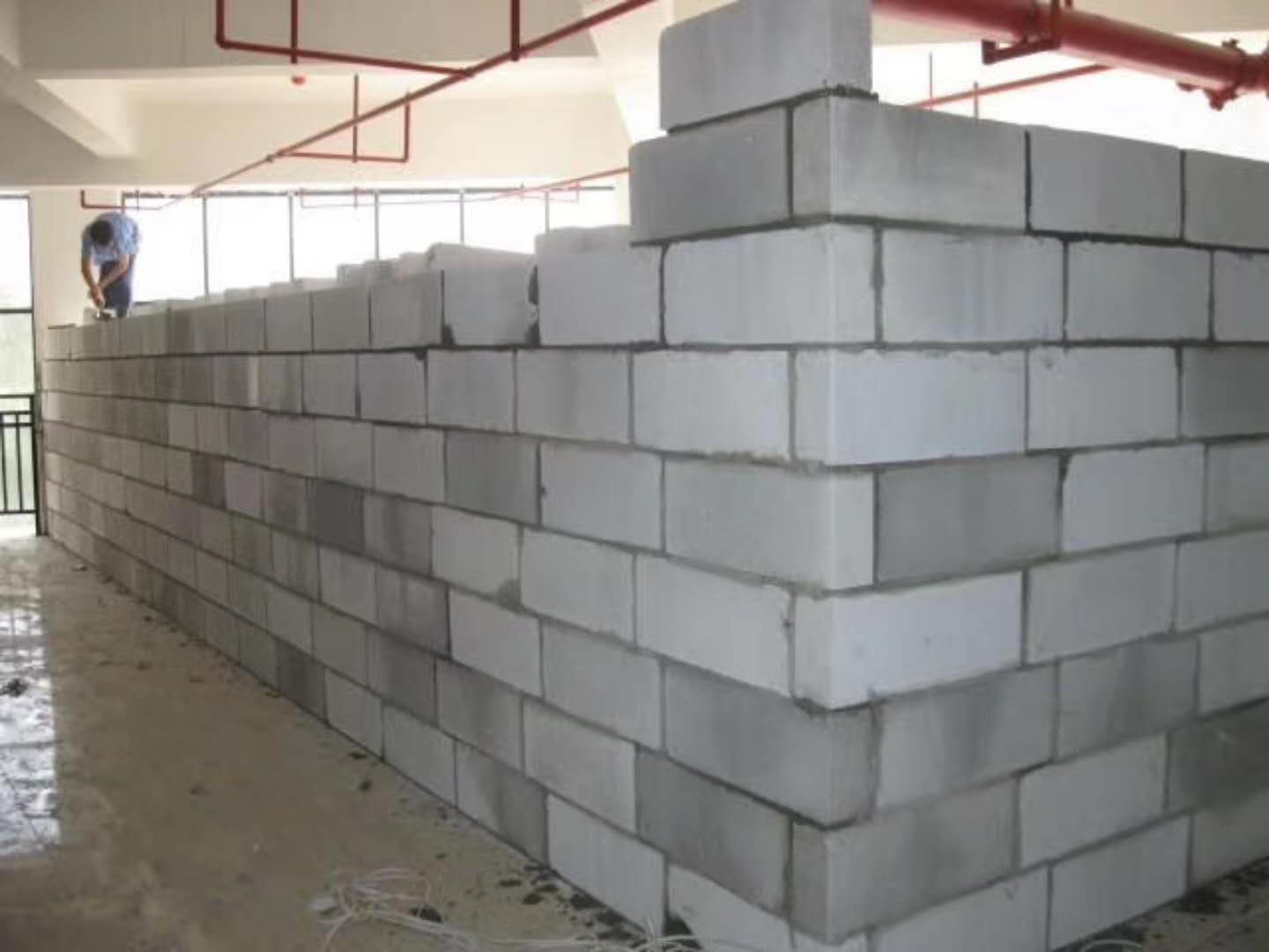 宣汉蒸压加气混凝土砌块承重墙静力和抗震性能的研究